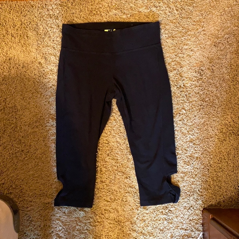 Breathable Capri leggings!